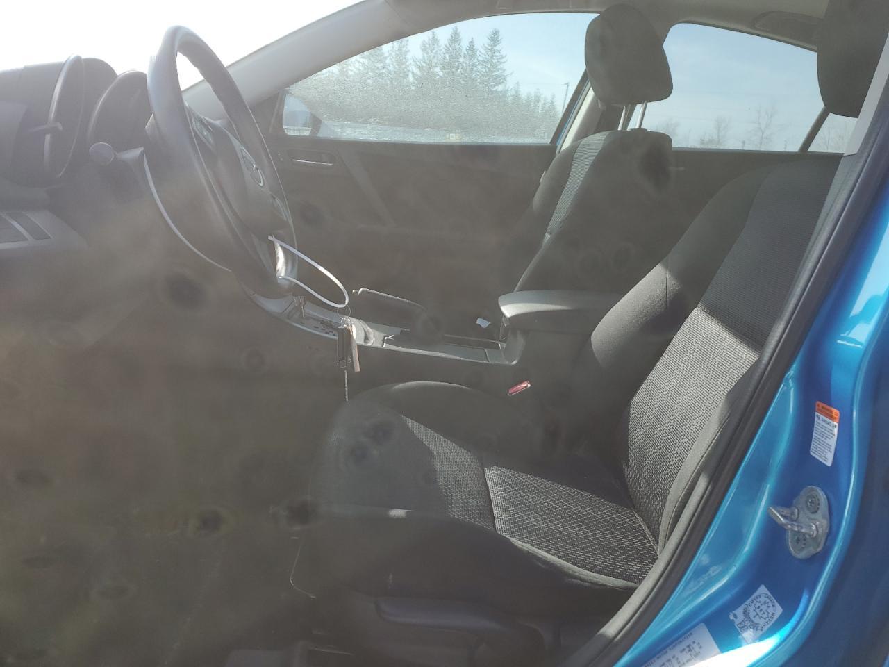 2010 Mazda 3 I - Image 7
