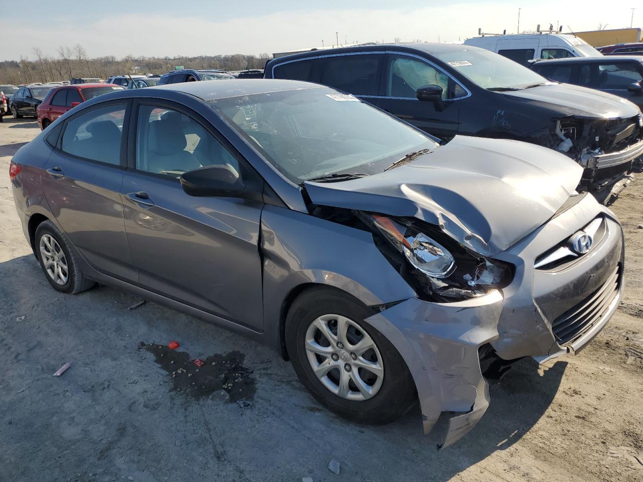 2014 Hyundai Accent Gls - Фото 4