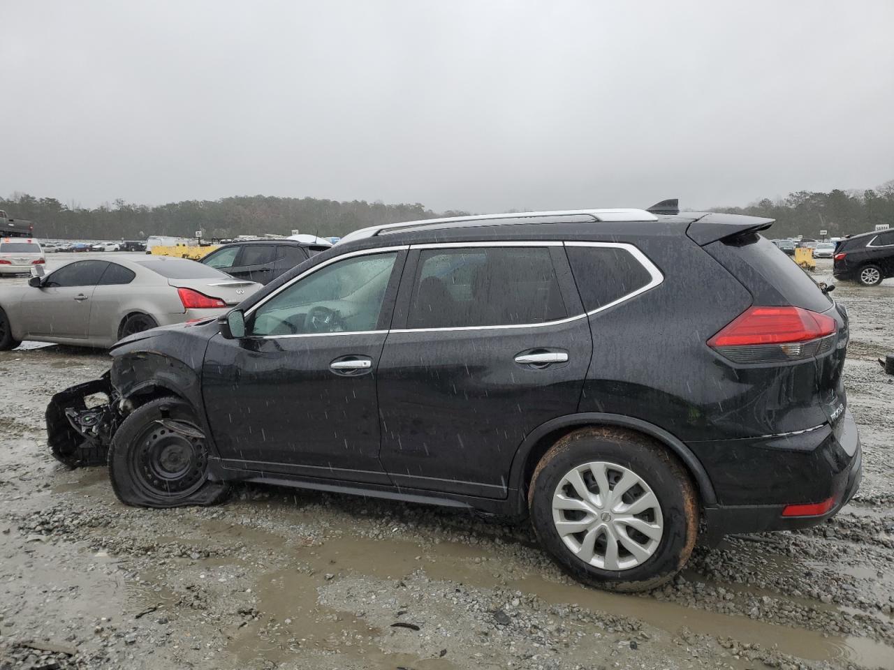 2017 Nissan Rogue S - Image 2