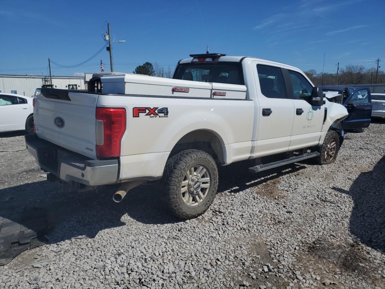 2017 Ford F250 Super Duty - Image 3