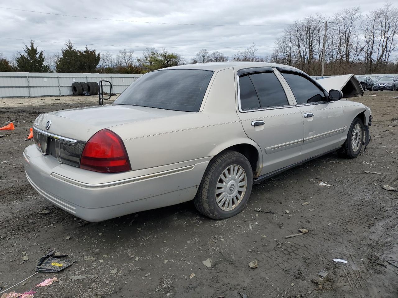 2007 Mercury Grand Marquis Ls - Image 3