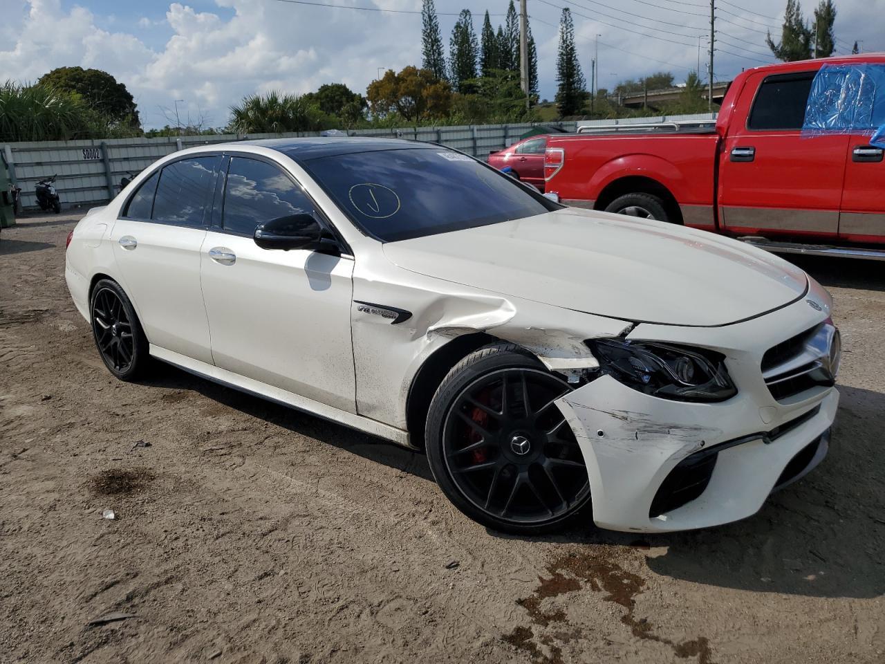 2019 Mercedes-Benz E 63 Amg-S 4Matic - Фото 4