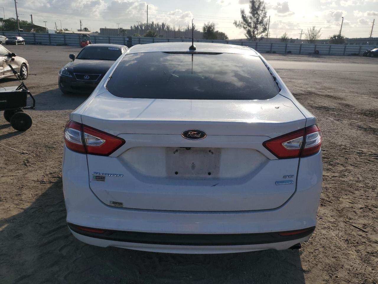 2016 Ford Fusion Se - Image 6