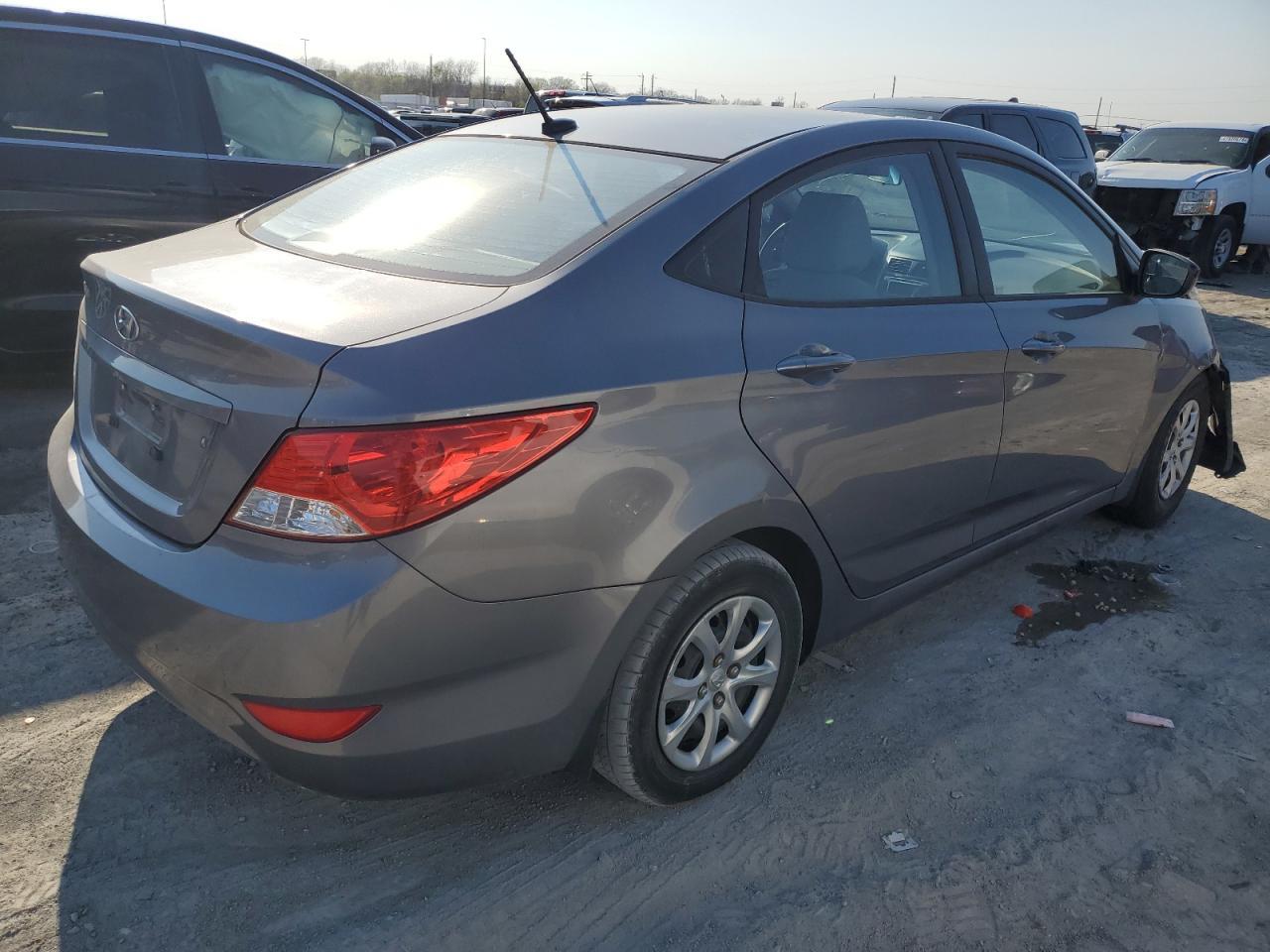 2014 Hyundai Accent Gls - Фото 3