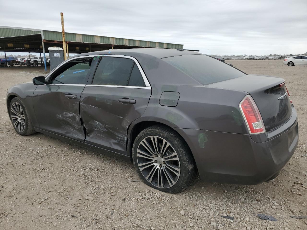 2014 Chrysler 300 - Фото 2