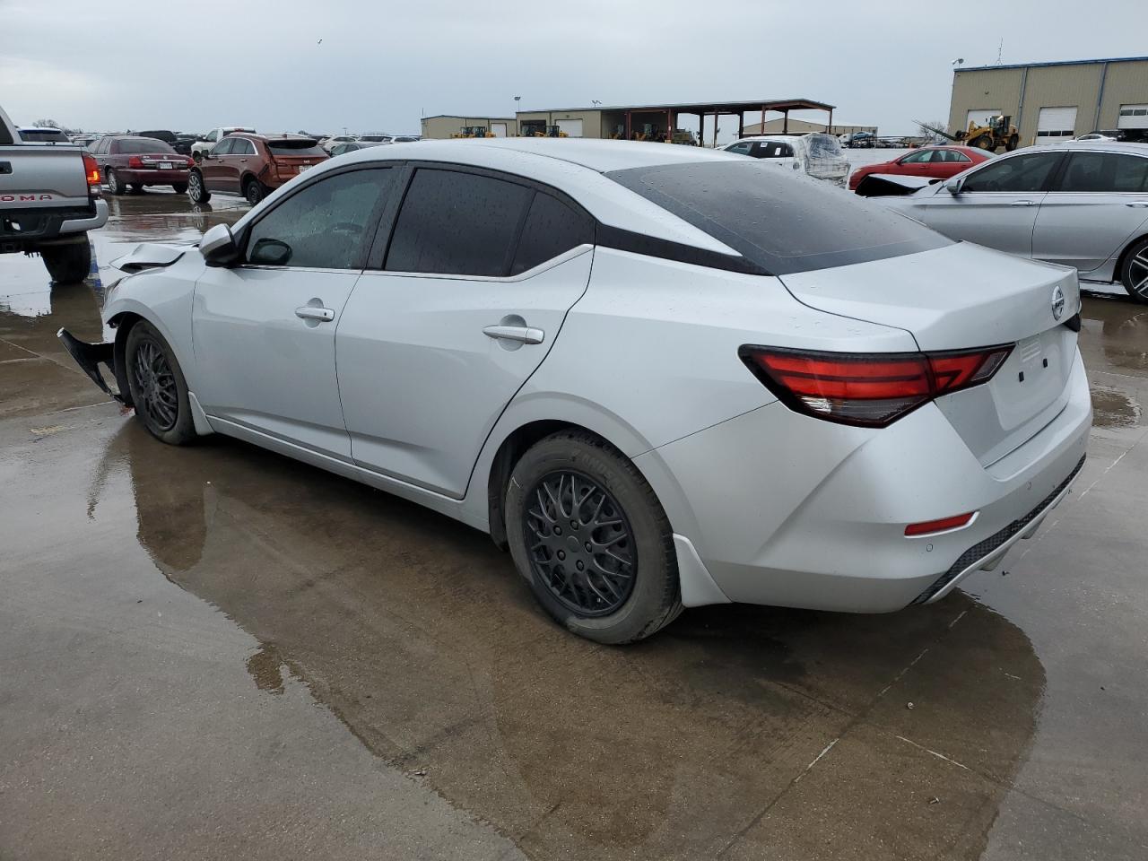 2020 Nissan Sentra S - Фото 2