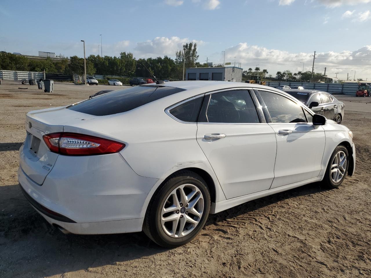 2016 Ford Fusion Se - Image 3