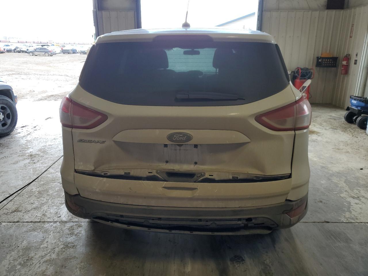 2016 Ford Escape S - Фото 6