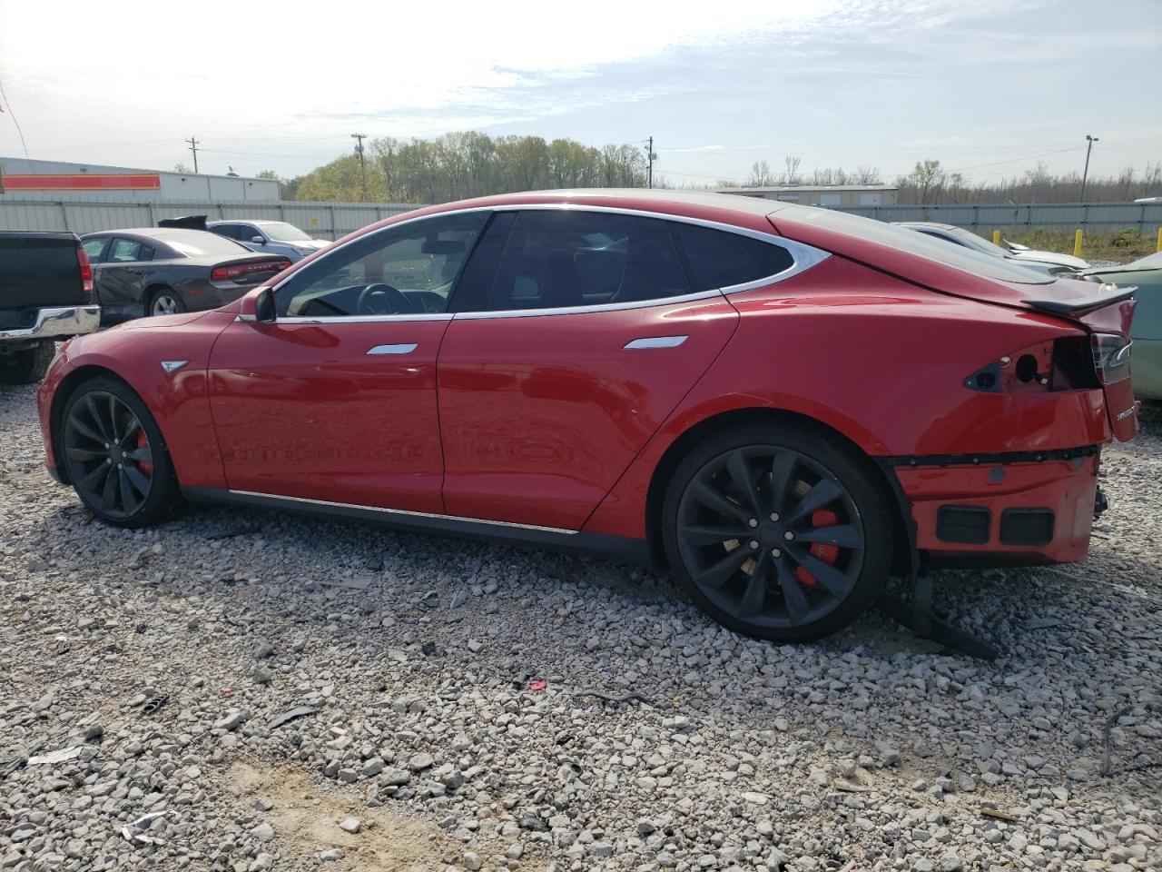2014 Tesla Model S - Фото 2