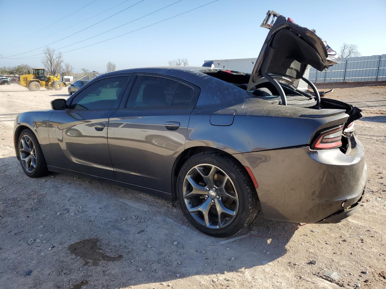 2015 Dodge Charger Sxt - Image 2