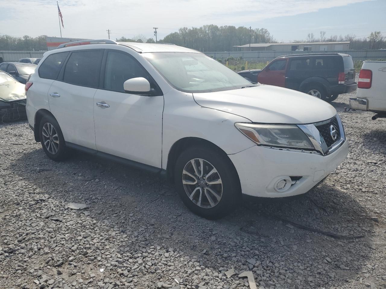 2013 Nissan Pathfinder S - Фото 4