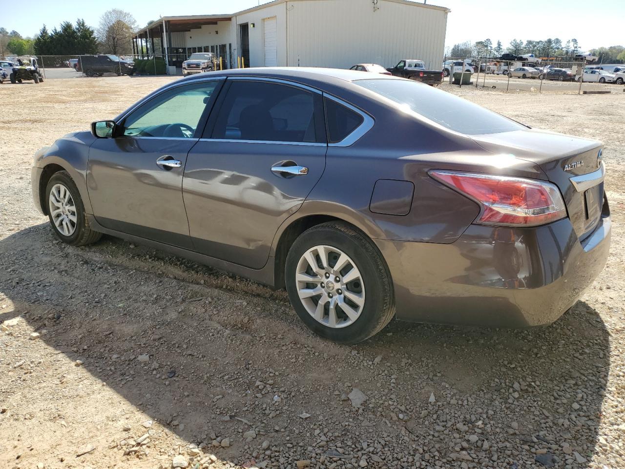 2014 Nissan Altima 2.5 - Image 2