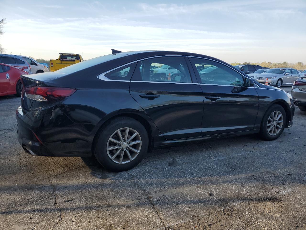 2019 Hyundai Sonata Se - Фото 3