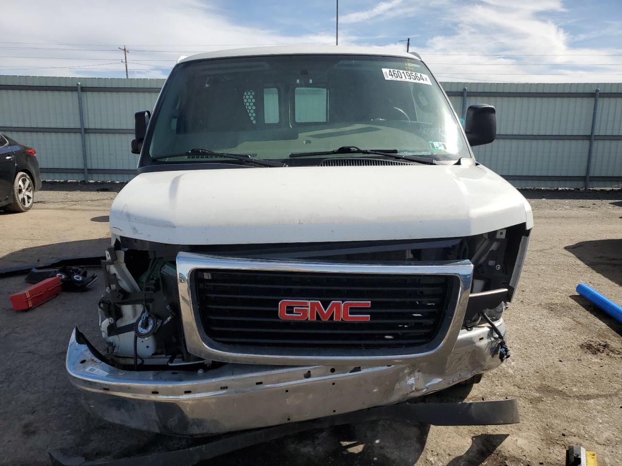 2017 GMC Savana G2500 - Фото 5