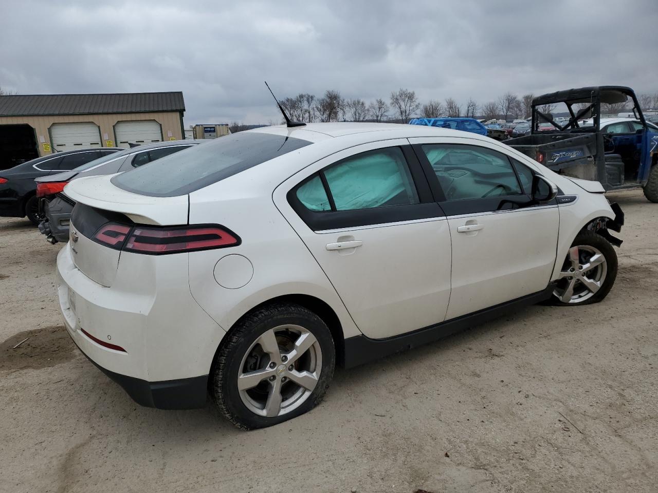 2014 Chevrolet Volt - Image 3