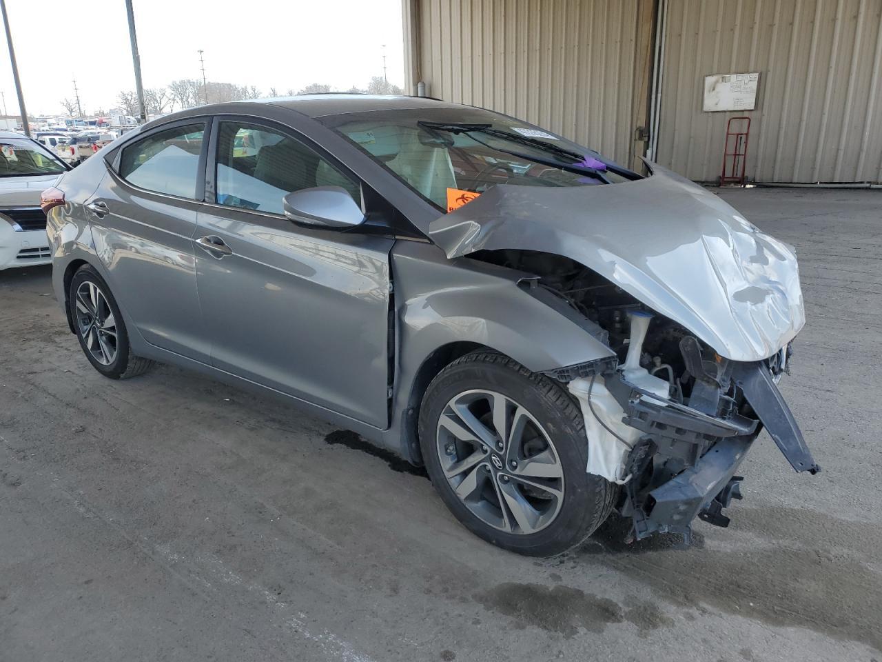 2015 Hyundai Elantra Se - Фото 4
