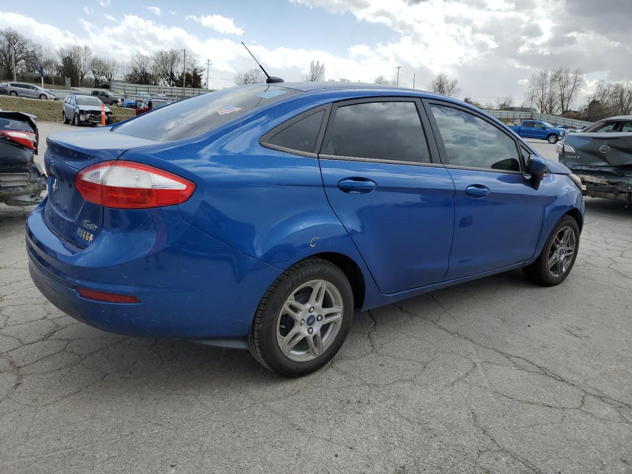 2019 Ford Fiesta Se - Фото 3