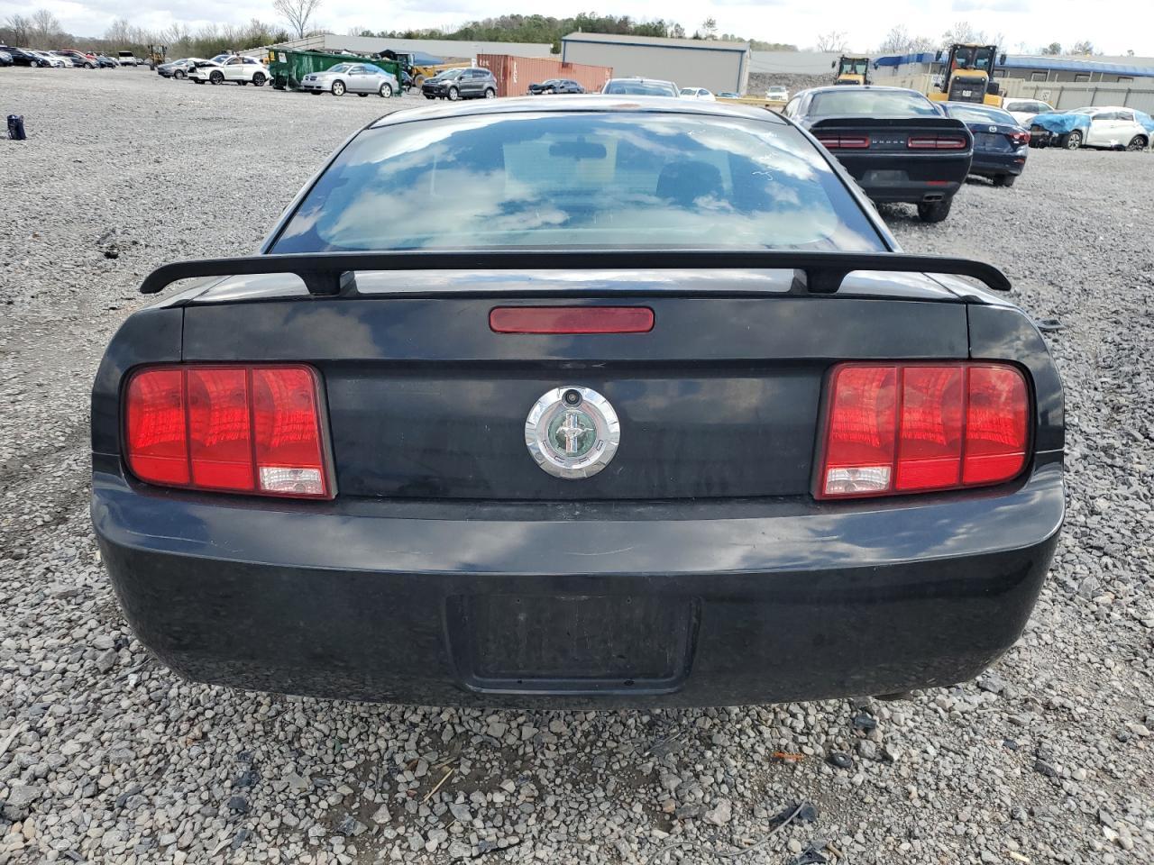 2006 Ford Mustang - Фото 6