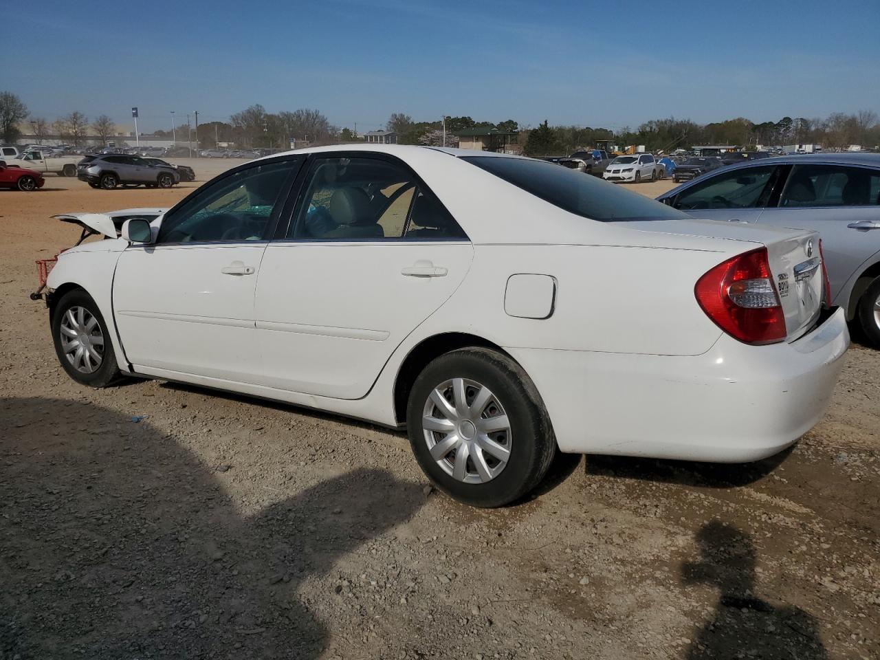 2002 Toyota Camry Le - Фото 2