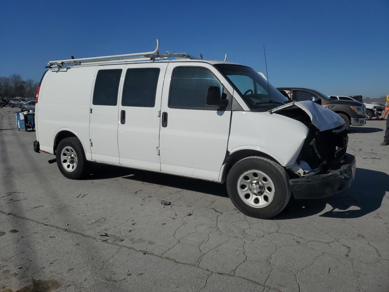 2011 Chevrolet Express G1500 - Фото 4