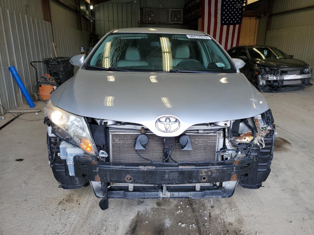 2014 Toyota Venza Le - Image 5