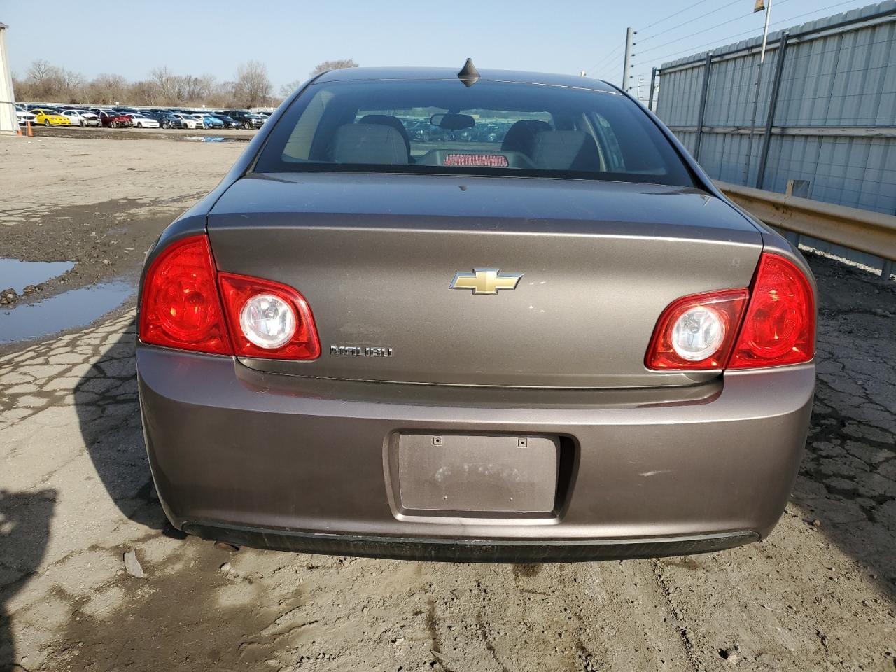 2012 Chevrolet Malibu Ls - Фото 6