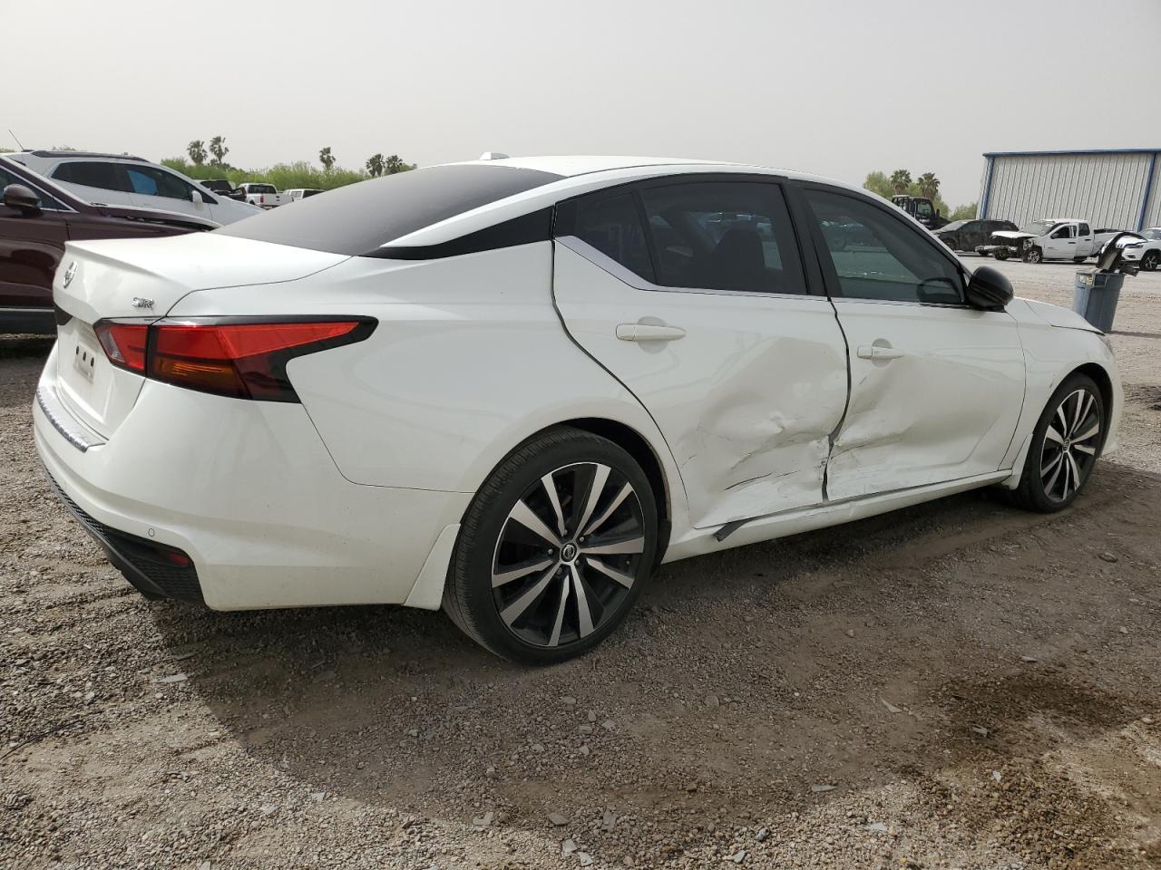 2020 Nissan Altima Sr - Image 3