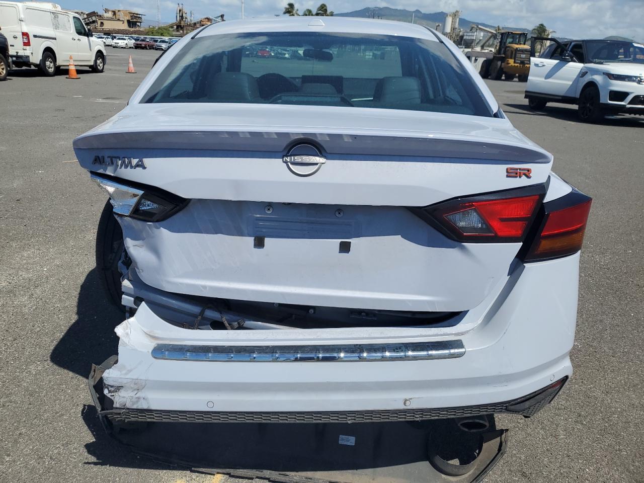 2023 Nissan Altima Sr - Image 6