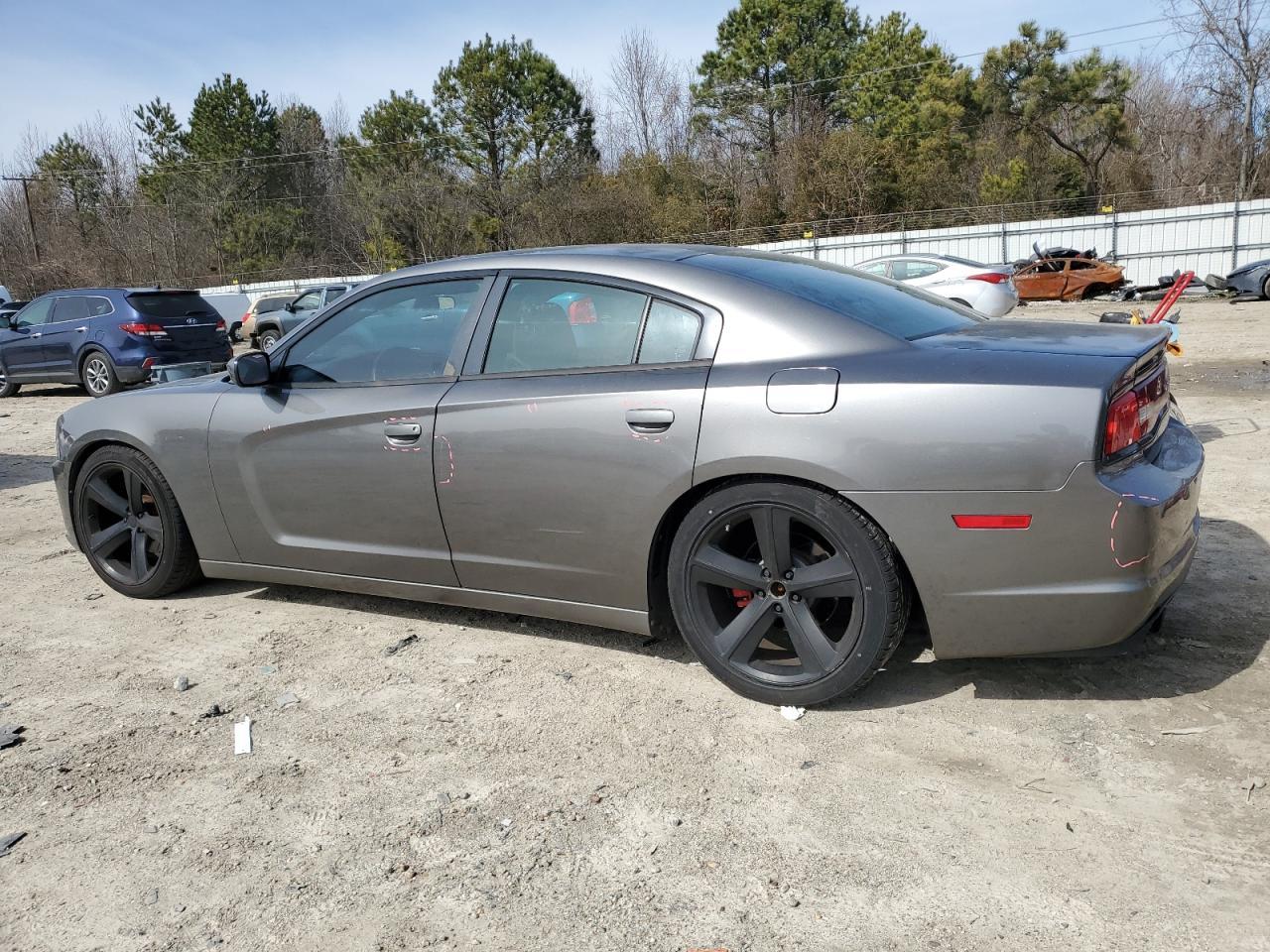 2011 Dodge Charger - Фото 2