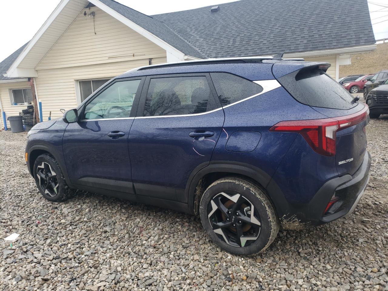 2024 Kia Seltos Ex - Image 2