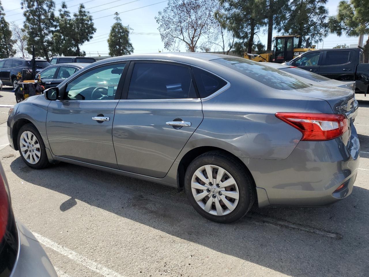 2017 Nissan Sentra S - Фото 2