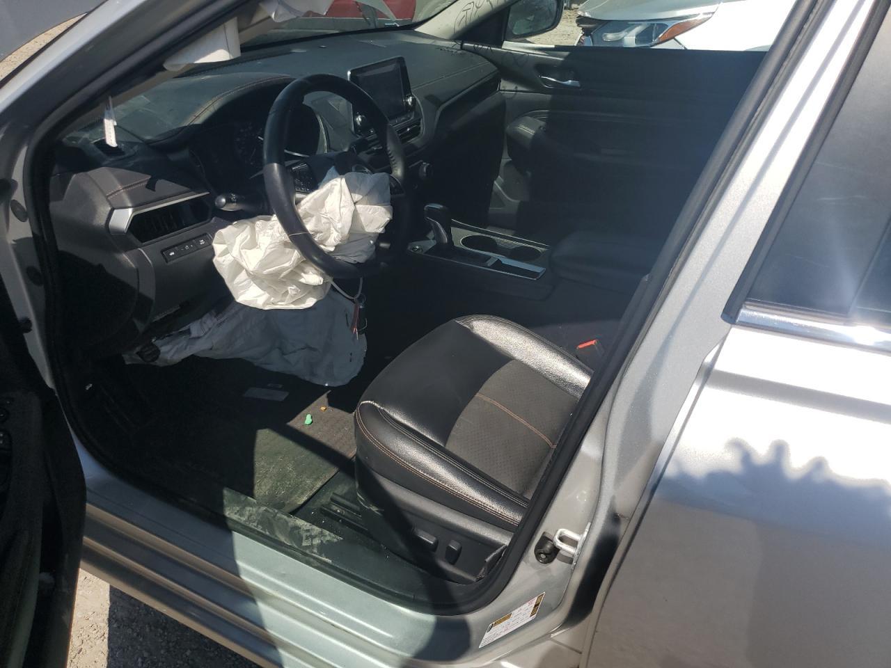 2019 Nissan Altima Sr - Image 7