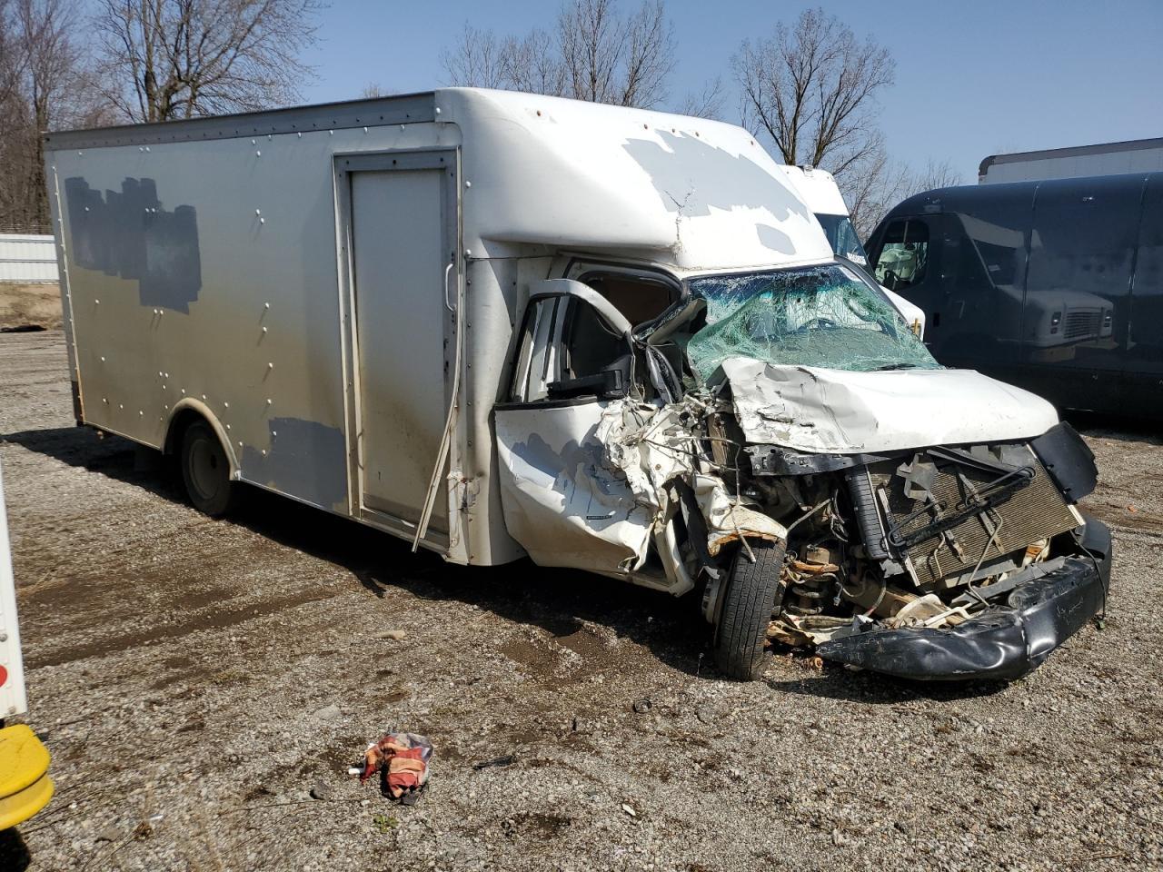 2019 GMC Savana Cutaway G3500 - Image 4