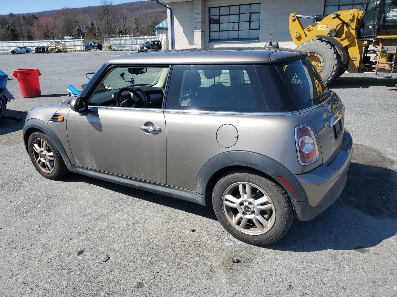 2012 Mini Cooper - Image 2