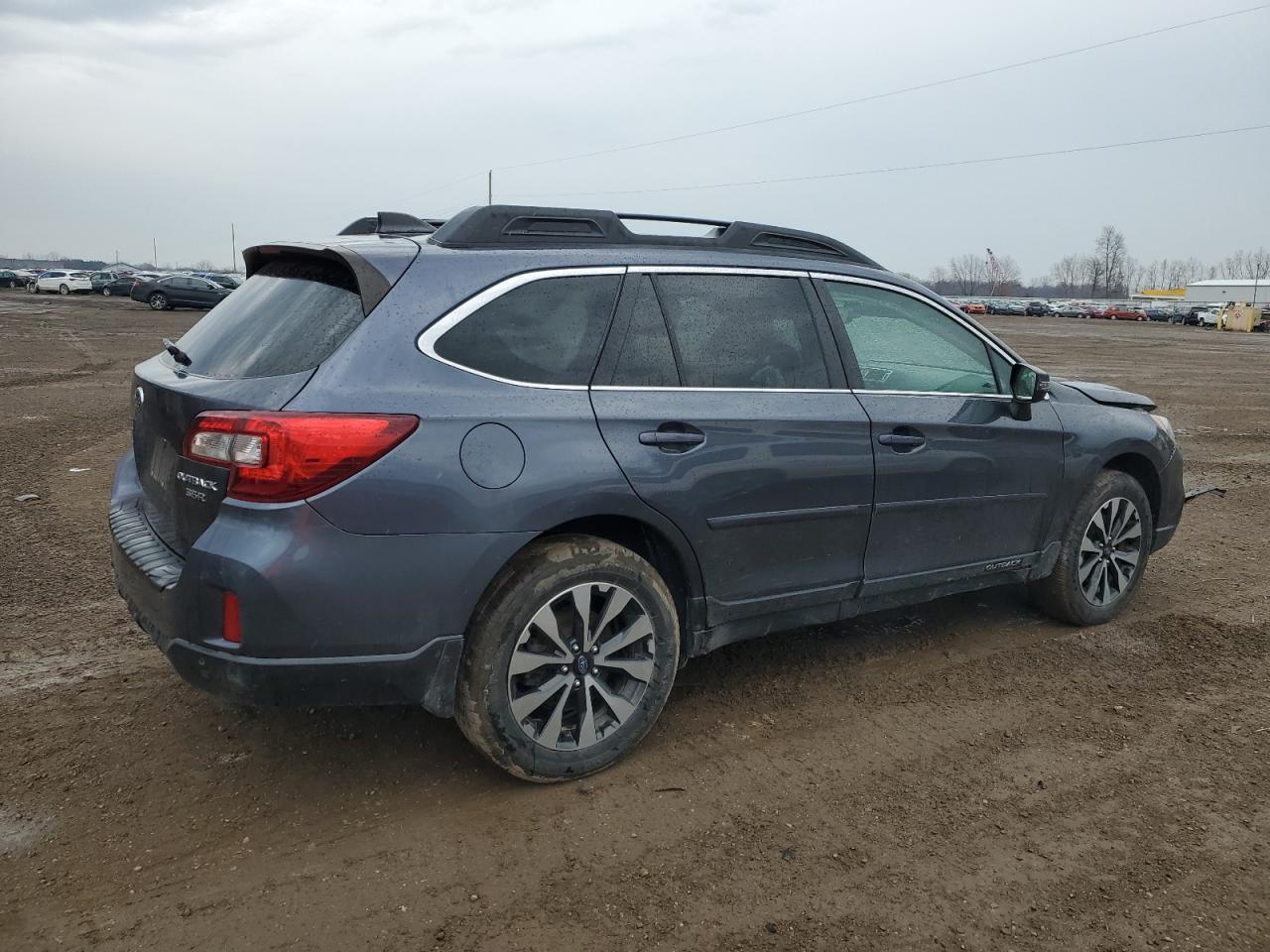 2017 Subaru Outback 3.6R Limited - Image 3