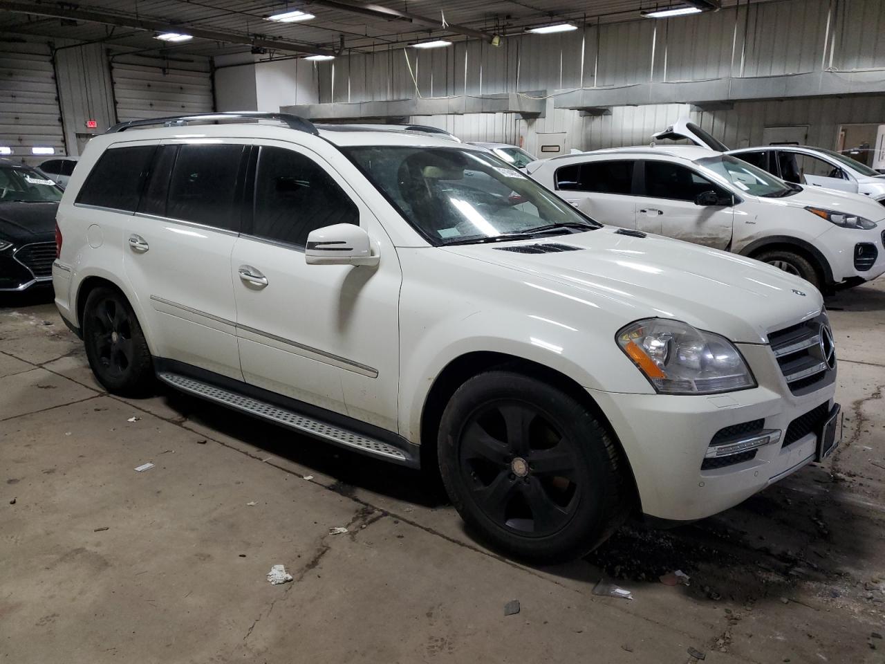 2012 Mercedes-Benz Gl 450 4Matic - Image 4