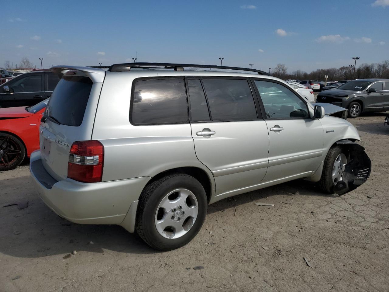2004 Toyota Highlander - Image 3