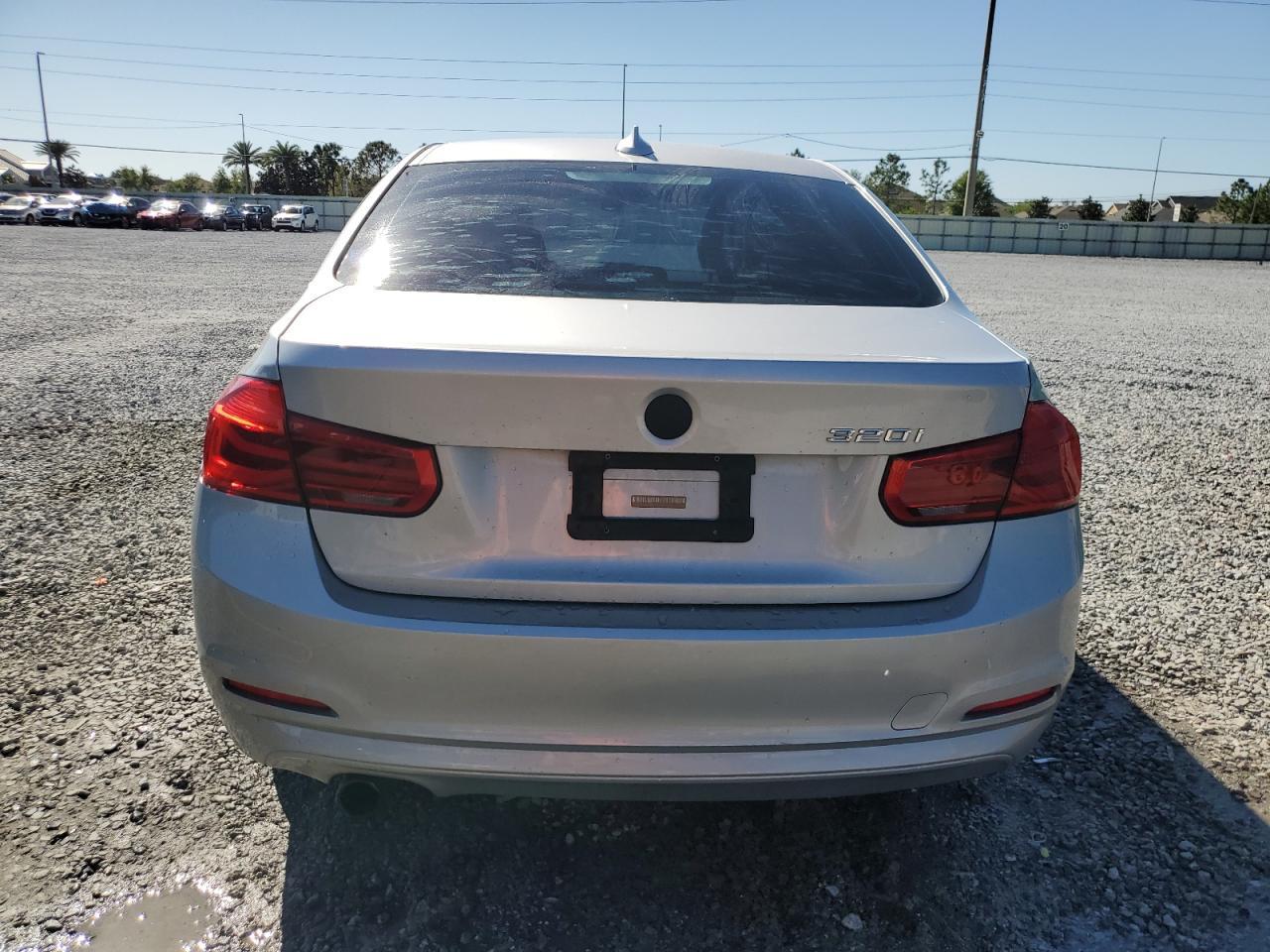 2016 BMW 320 I - Фото 6