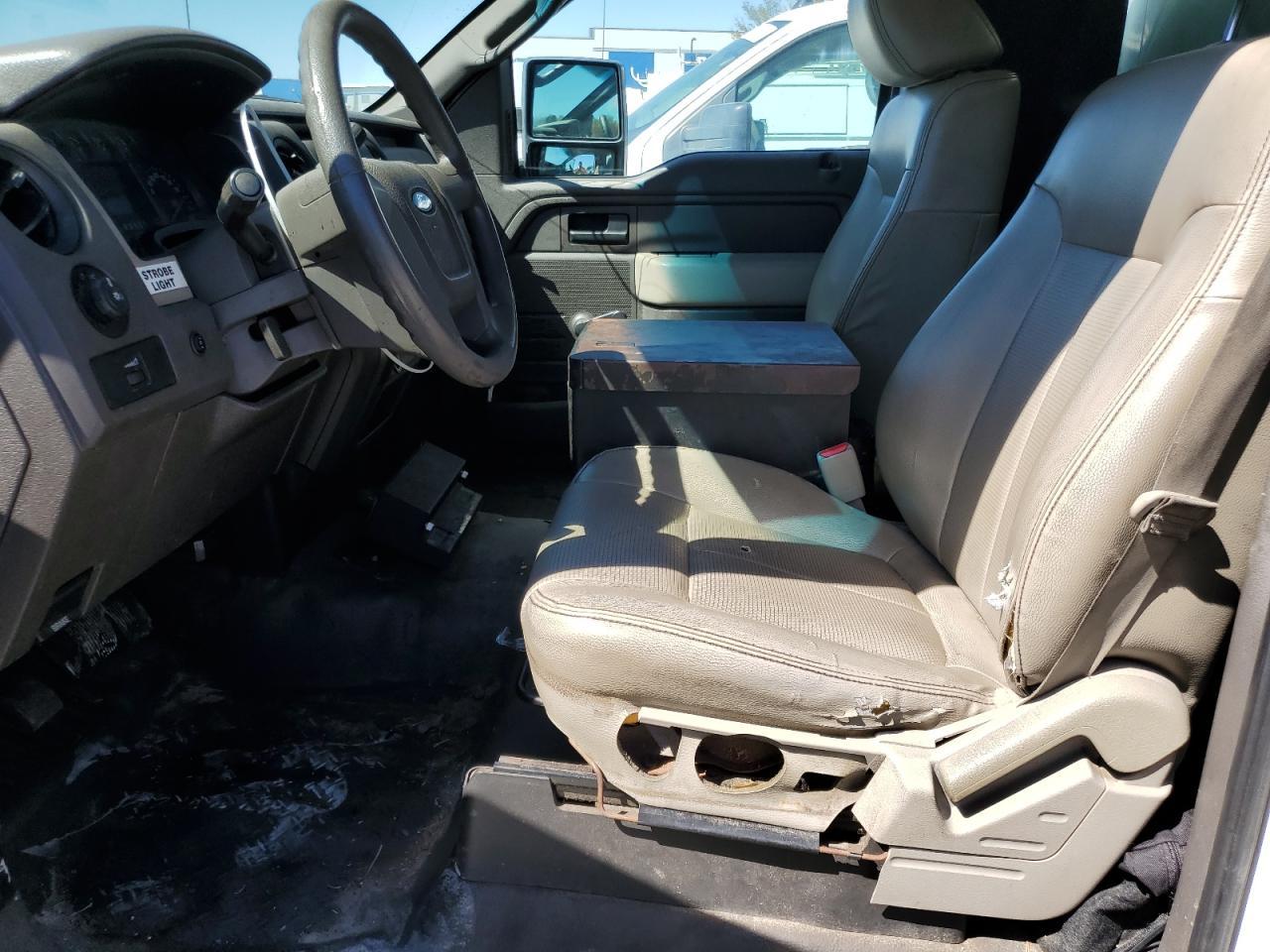 2010 Ford F150 - Image 7