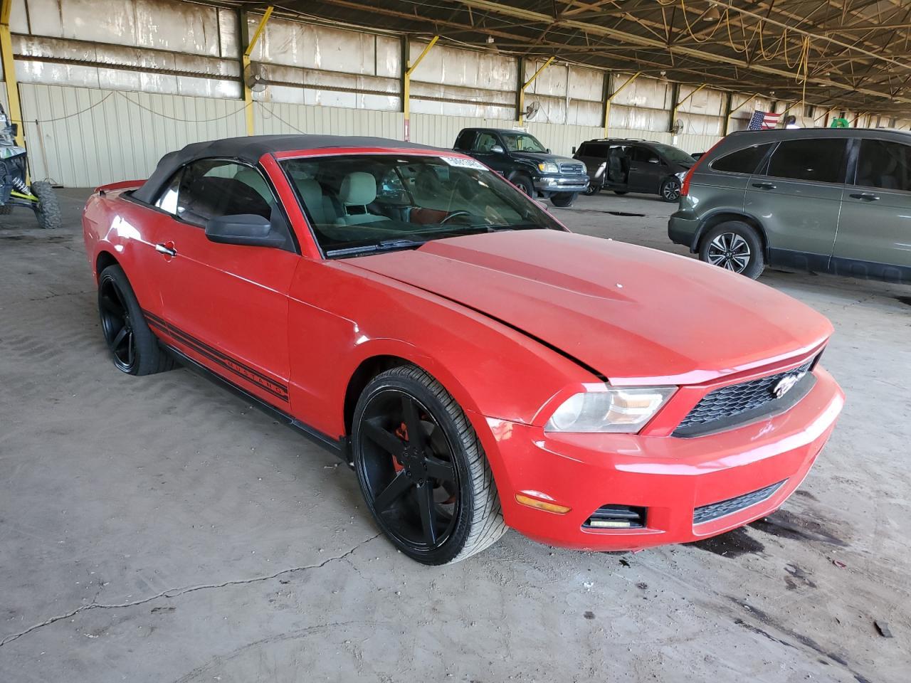 2010 Ford Mustang - Фото 4