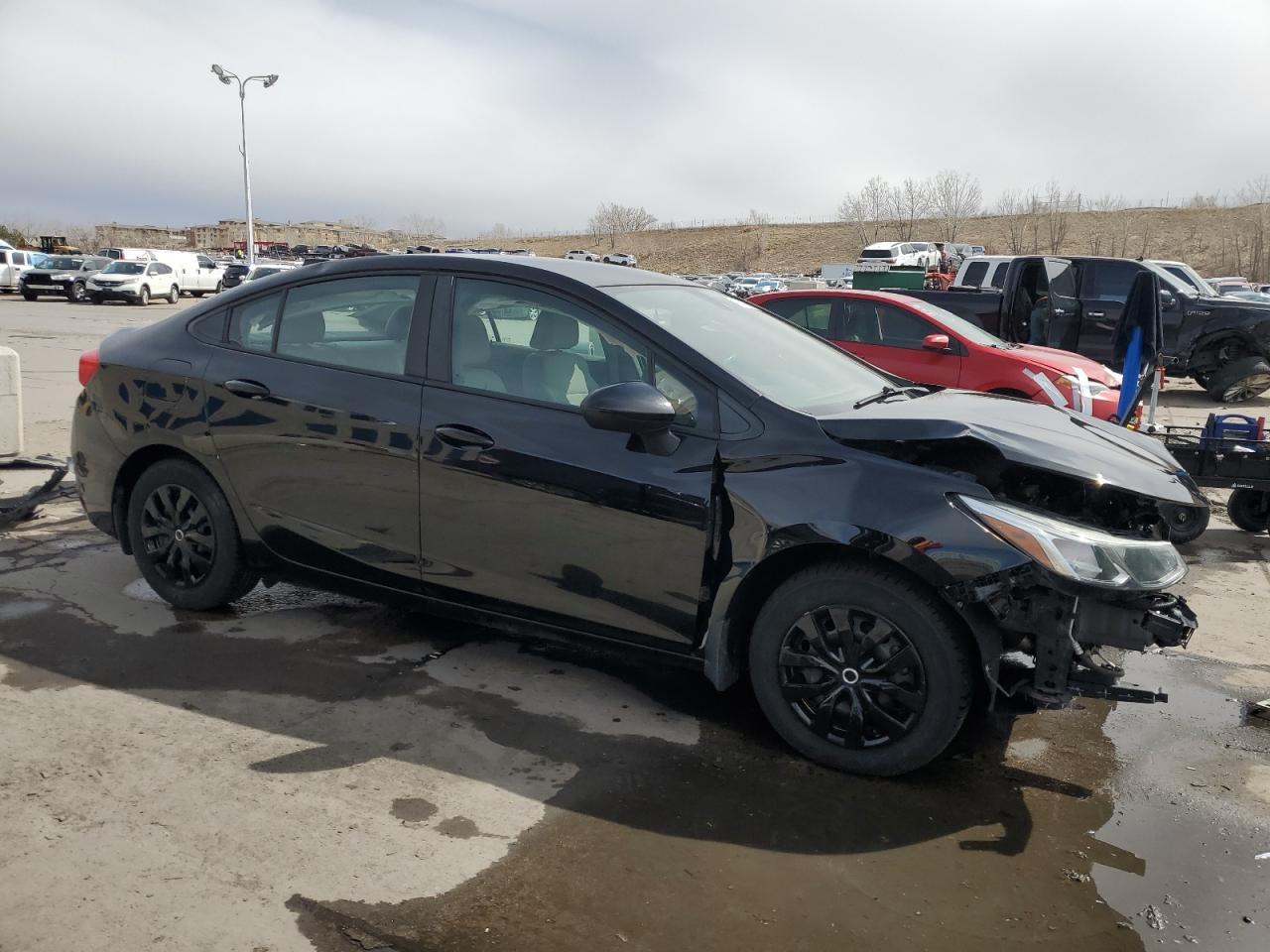 2017 Chevrolet Cruze Ls - Image 4
