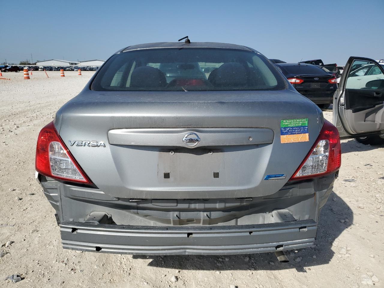 2012 Nissan Versa S - Image 6