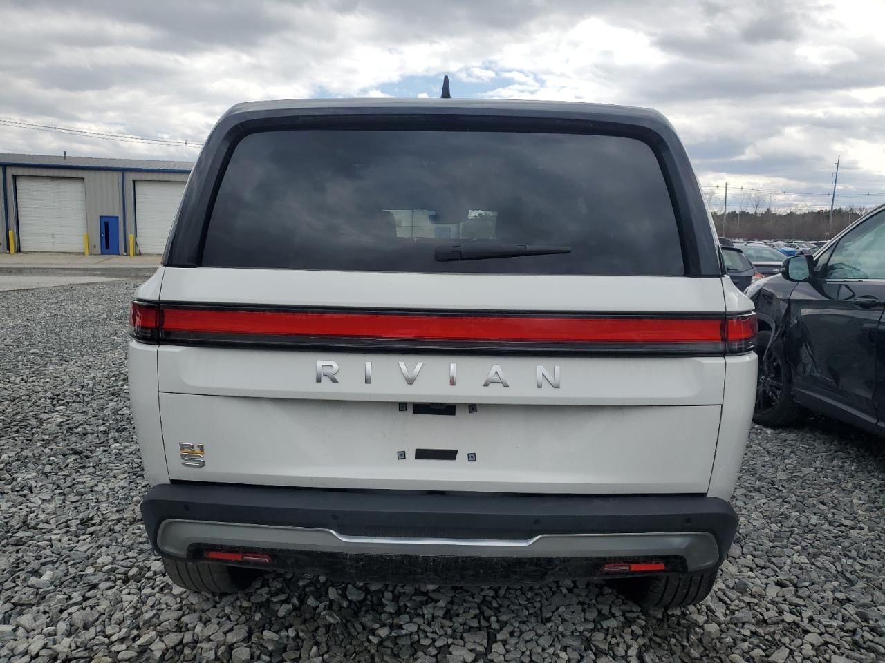 2023 Rivian R1S Launch Edition - Image 6