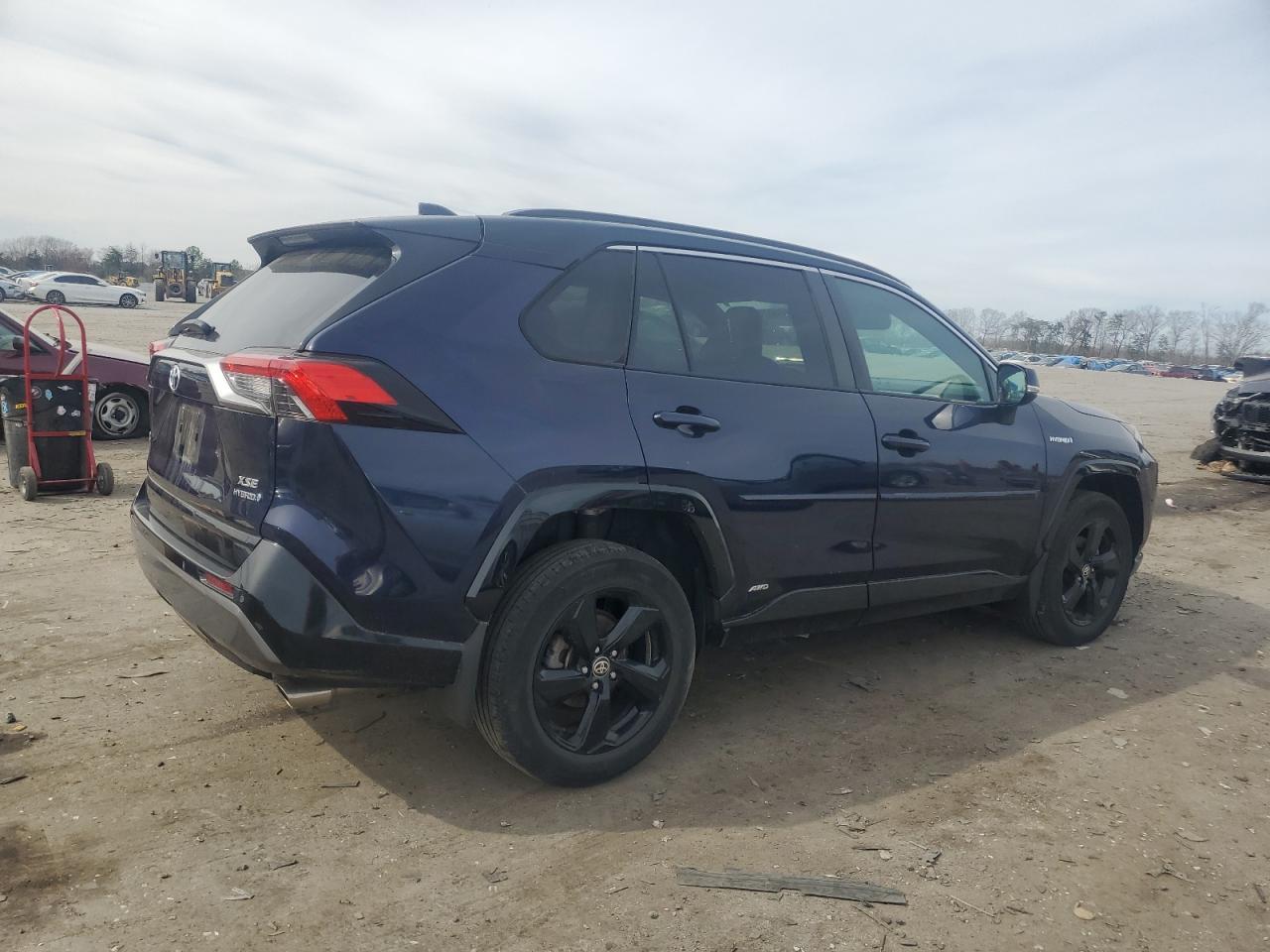 2021 Toyota Rav4 Xse - Image 3