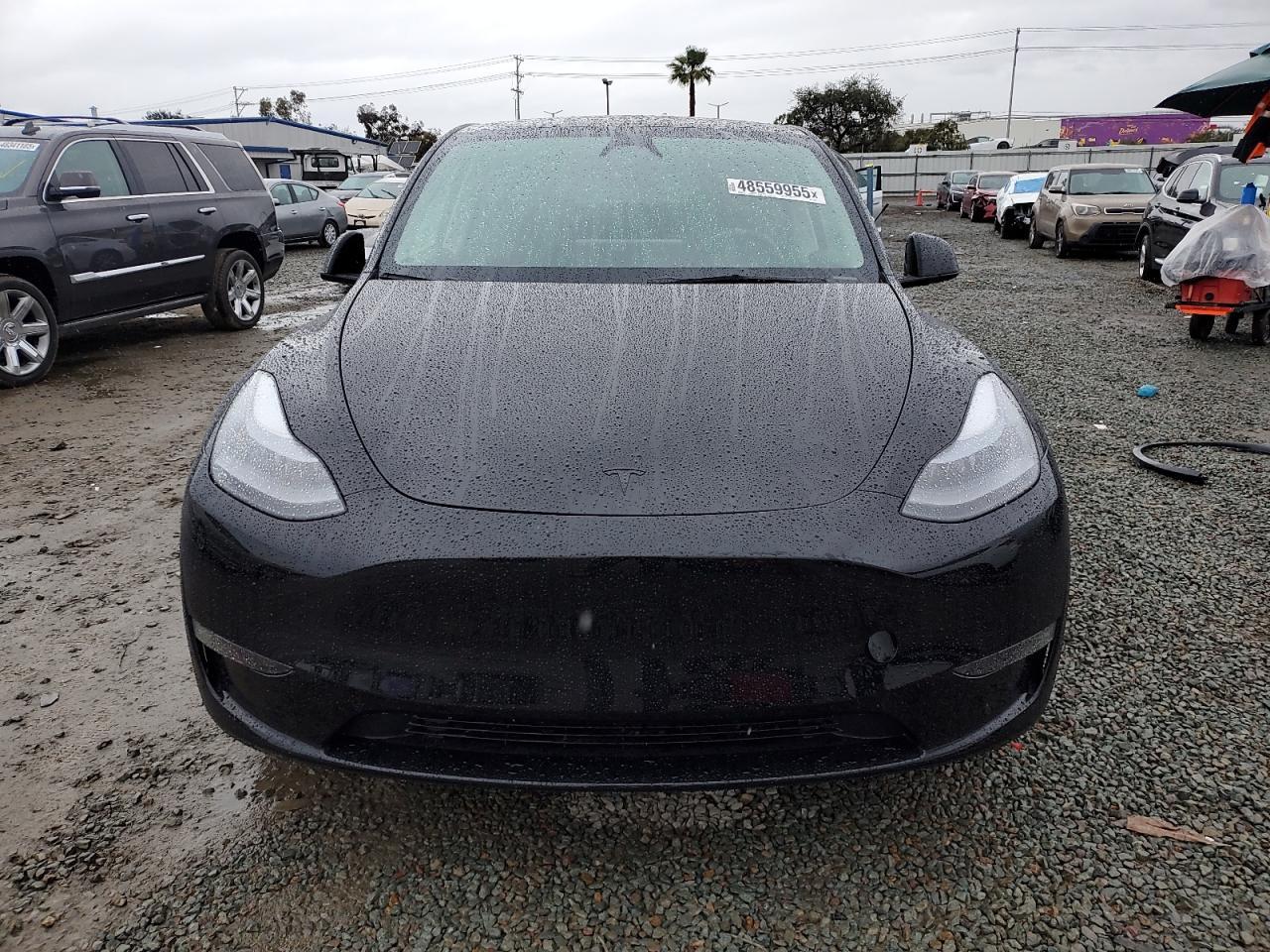 2024 Tesla Model Y - Image 5