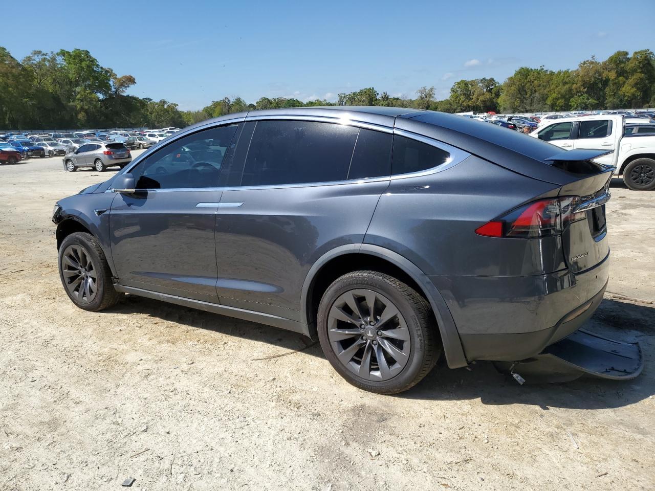 2018 Tesla Model X - Фото 2