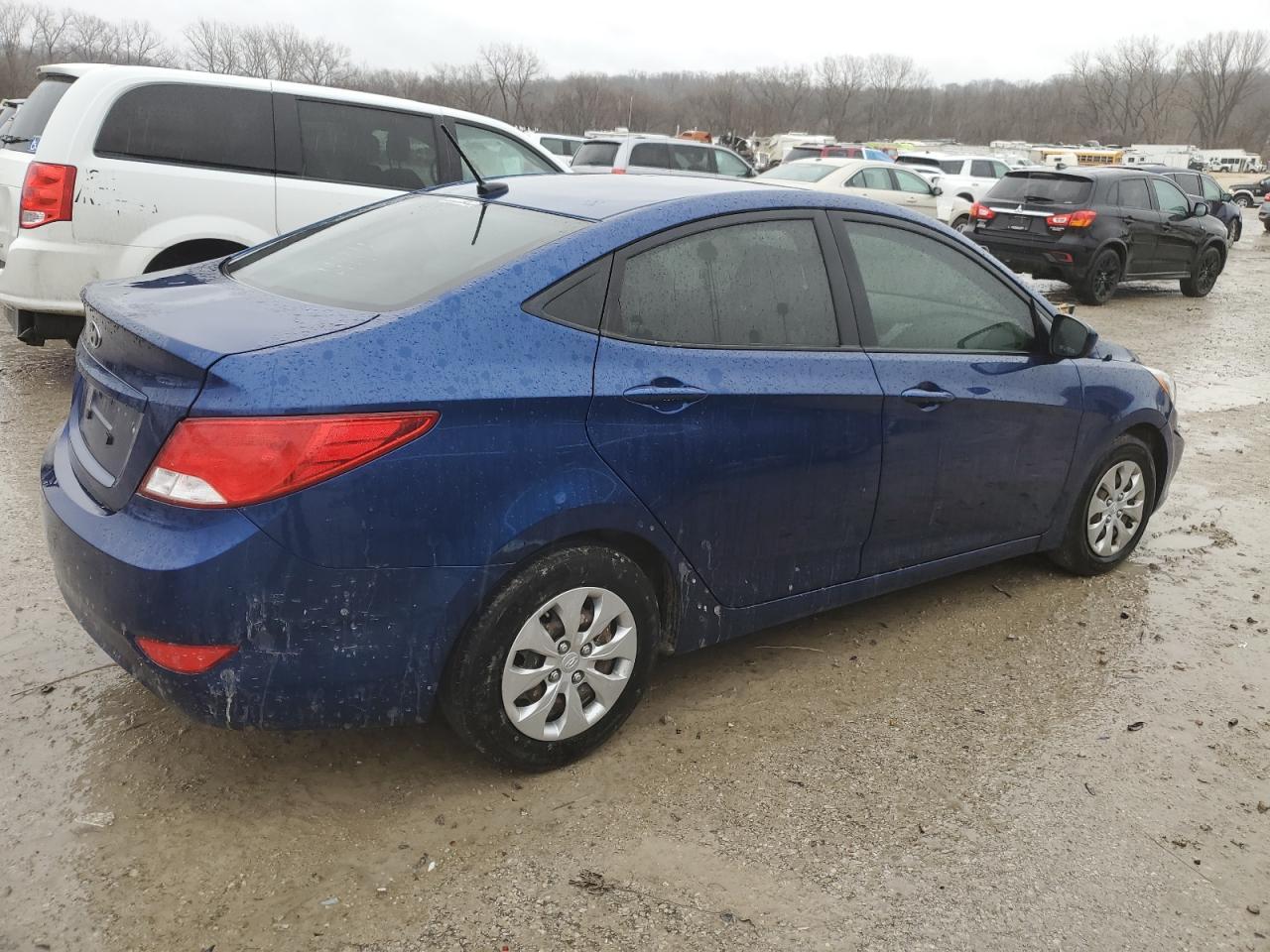 2017 Hyundai Accent Se - Image 3