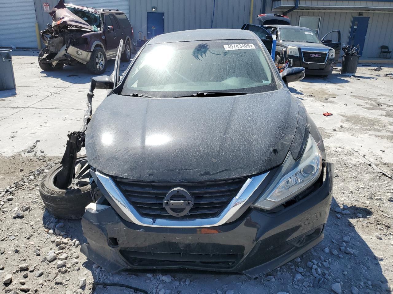 2017 Nissan Altima 2.5 - Image 5