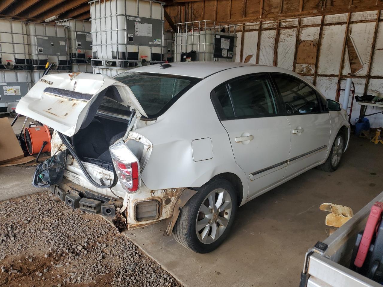 2010 Nissan Sentra 2.0 - Image 3
