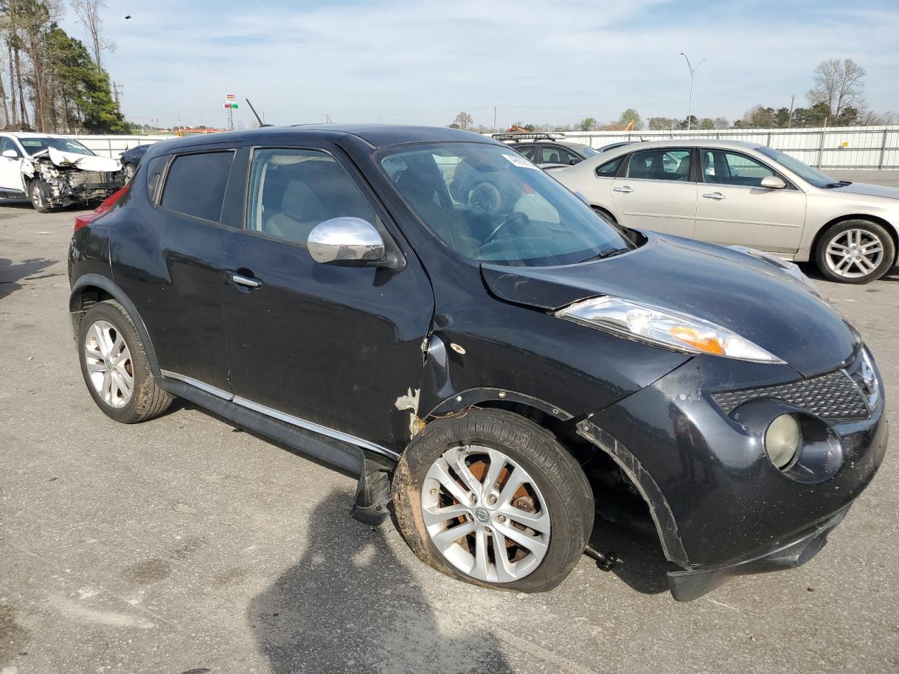 2011 Nissan Juke S - Фото 4